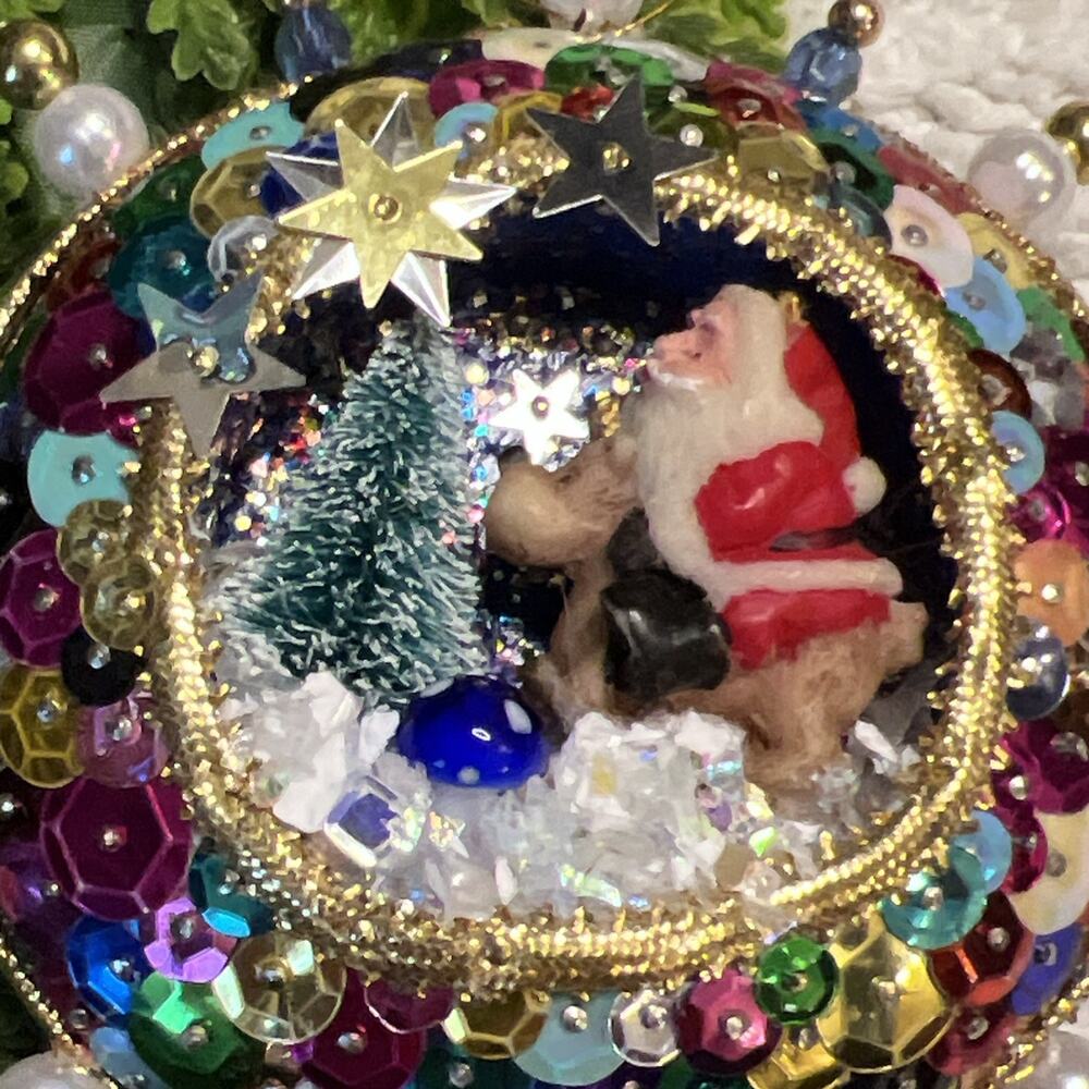 Diorama Christmas Ornament Sequins Beads Santa Reindeer Mushroom Tree Vintage - Picture 3 of 10